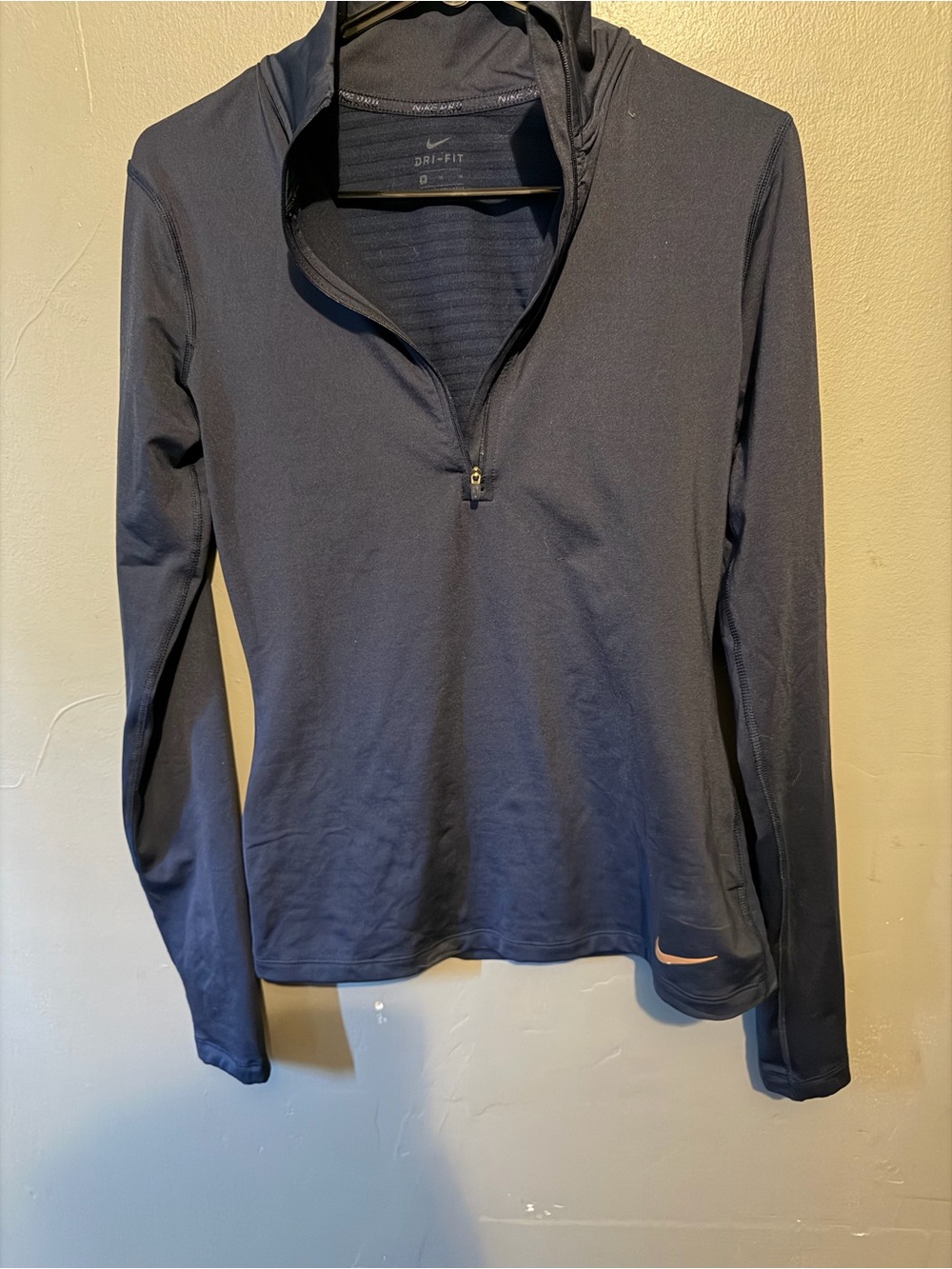 Nike Women’s Dri-FIT Long Sleeve Quarter-Zip Top - Dark Blue
